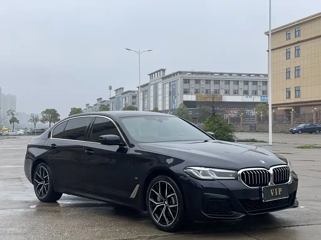 BMW 5 Series 2023