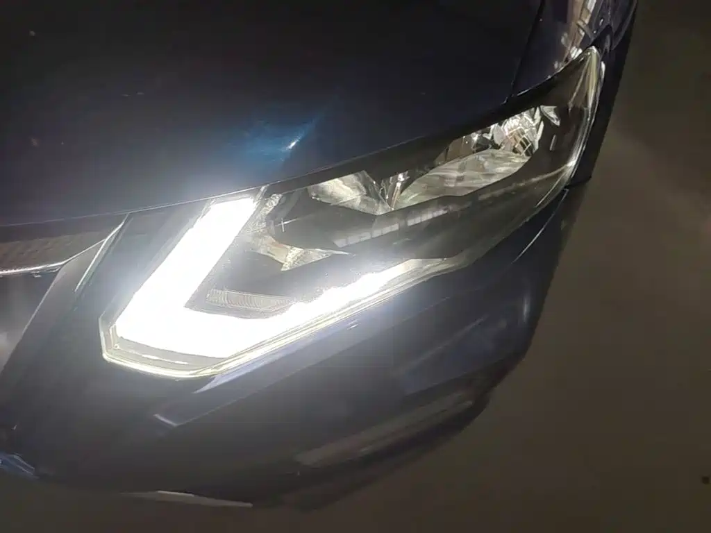 Nissan X-Trail 2018 — фото 24