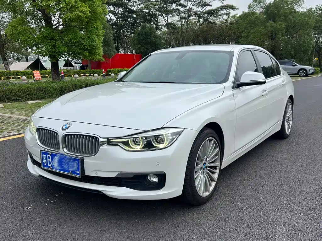 BMW 3 Series 2018 — фото 3