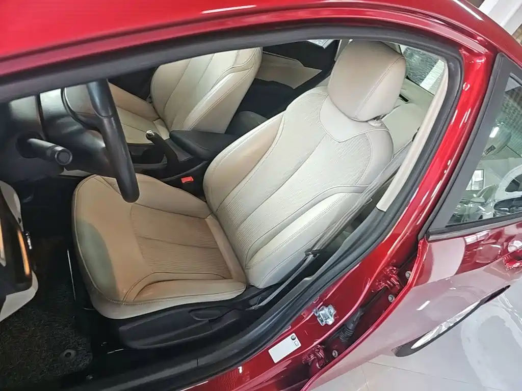 Buick Excelle 2016 — фото 15