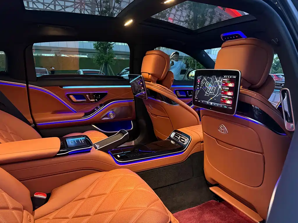Mercedes-Benz Maybach S-Class 2023 — фото 17