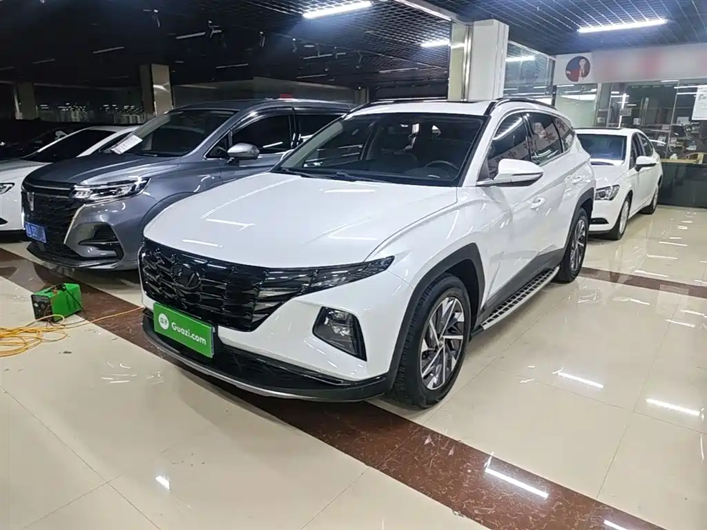 Hyundai Tucson 2023 — фото 1