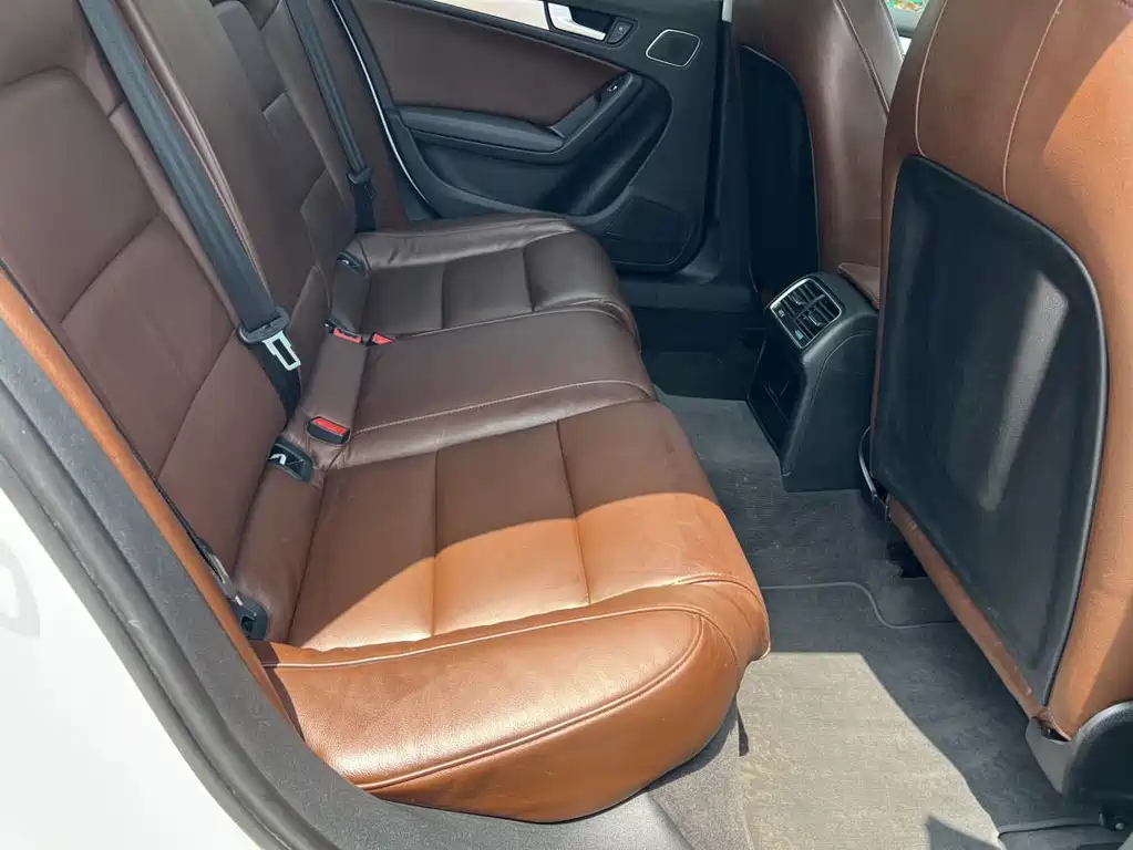 Audi A4L 2016