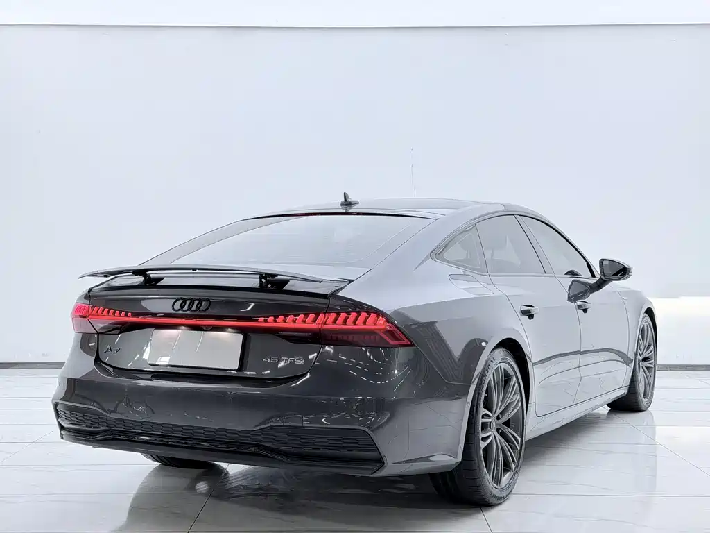 Audi A7 2023 — фото 10