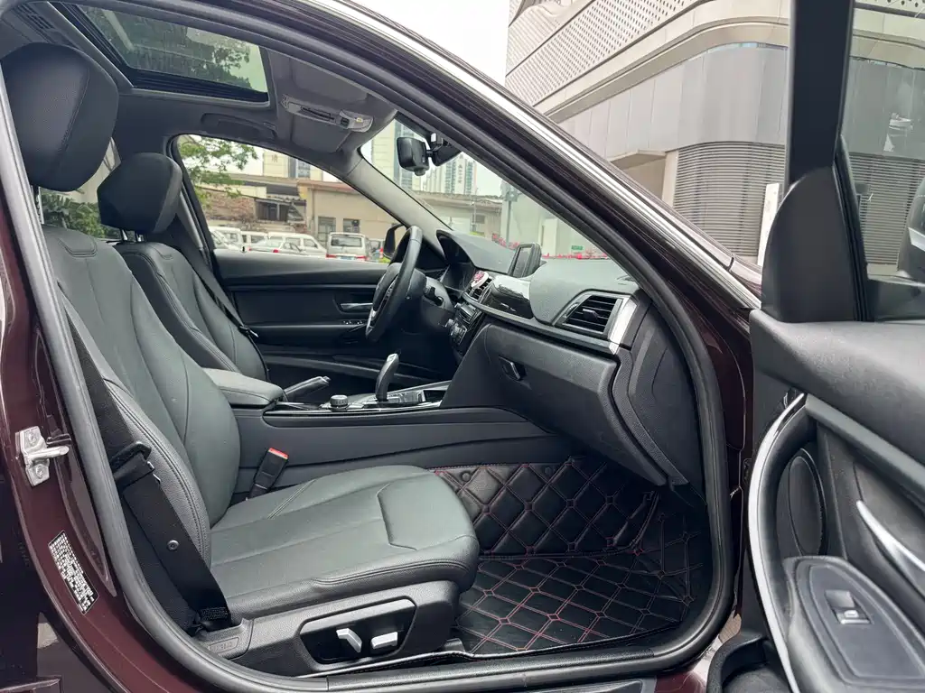BMW 3 Series 2016 — фото 11