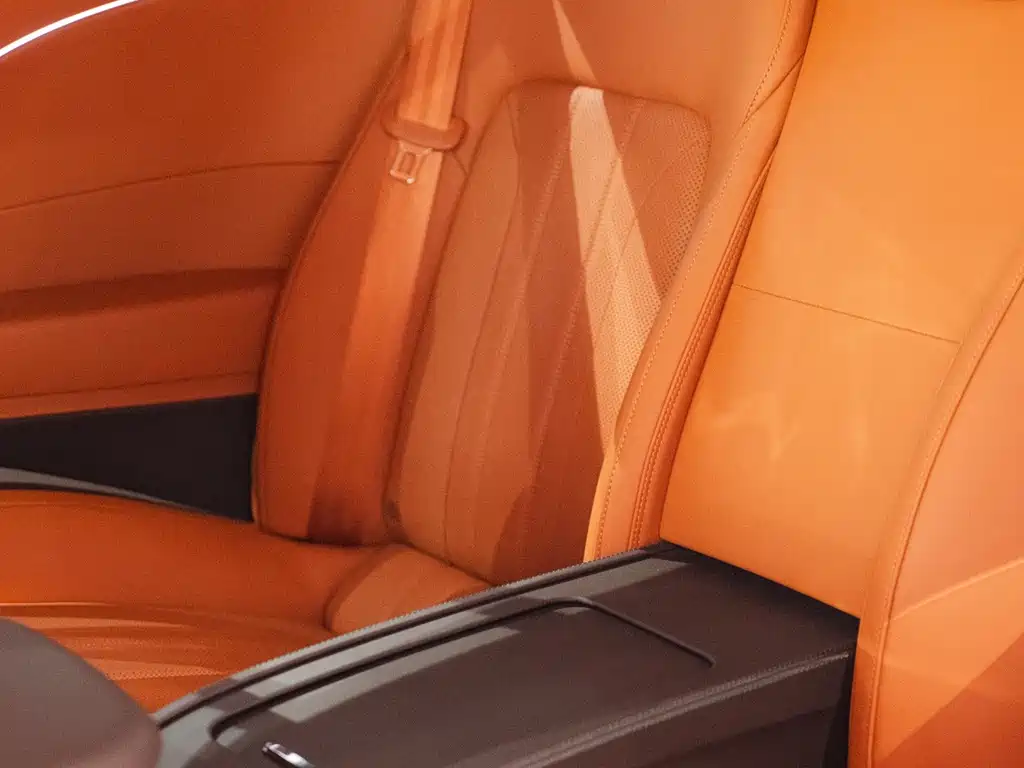 Bentley Continental 2020 — фото 24