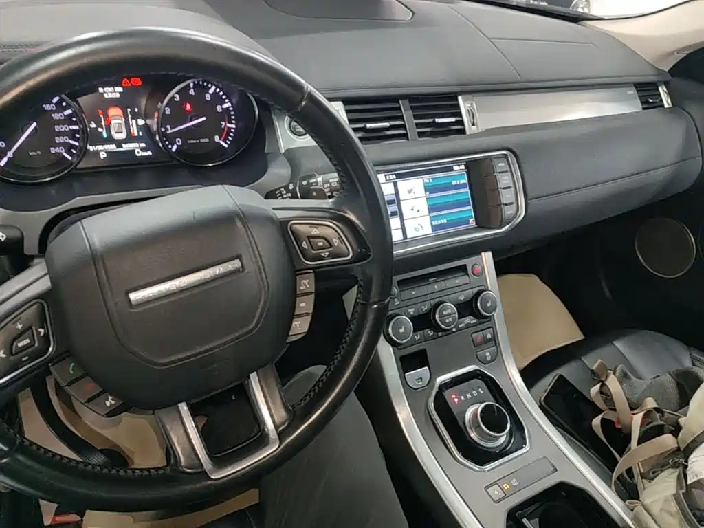 Land Rover Evoque 2016 — фото 10