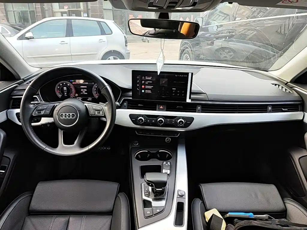Audi A4L 2023 — фото 10