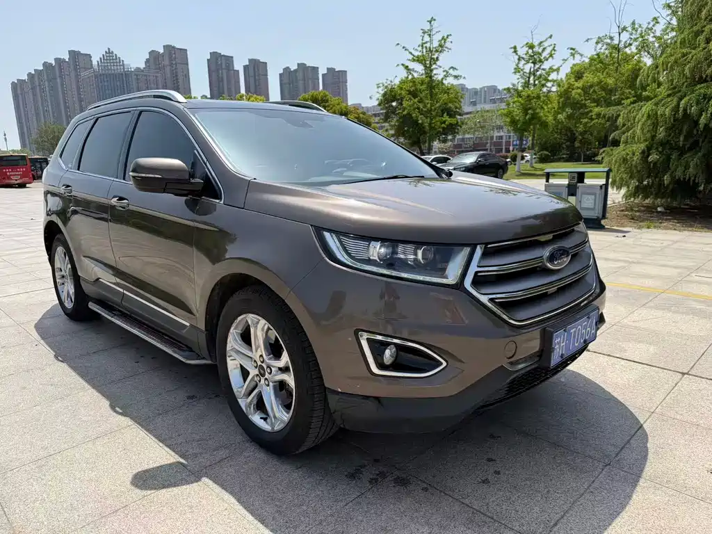 Ford Edge 2016 — фото 1