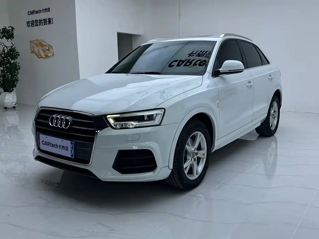Audi Q3 2019 — фото 1