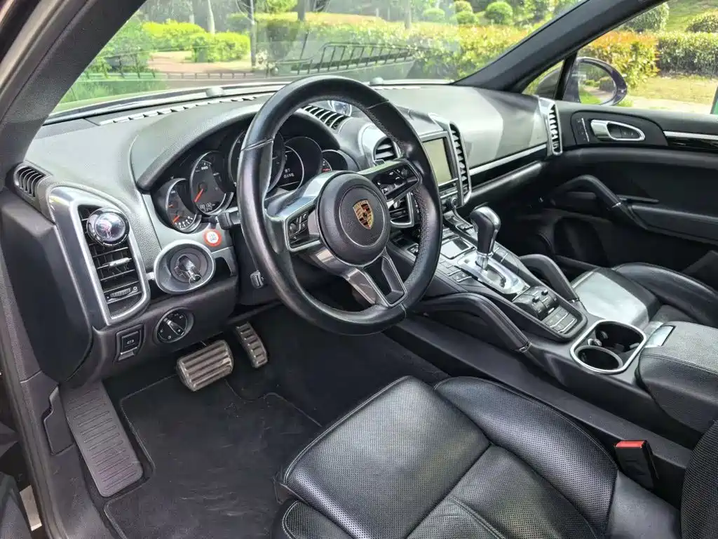 Porsche Cayenne 2016