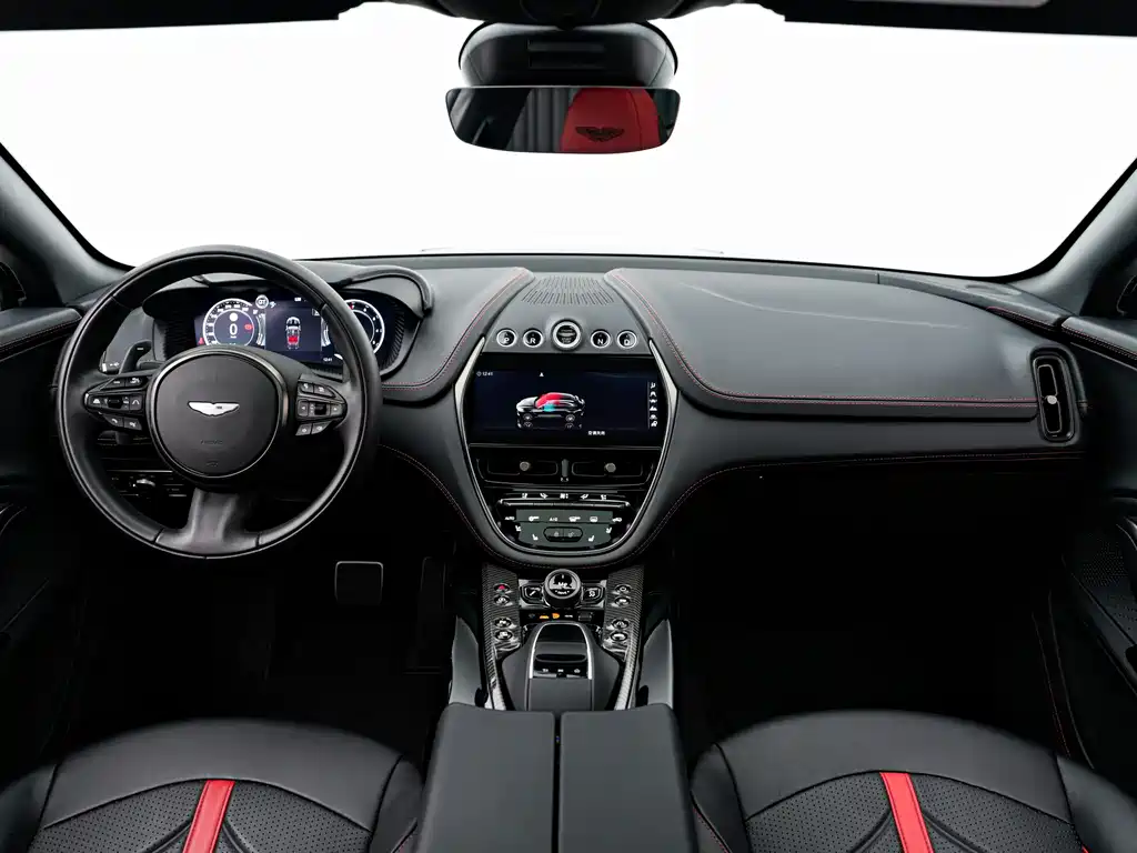 Aston Martin DBX 2025 — фото 16