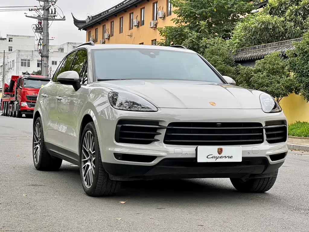 Porsche Cayenne 2023 — фото 3
