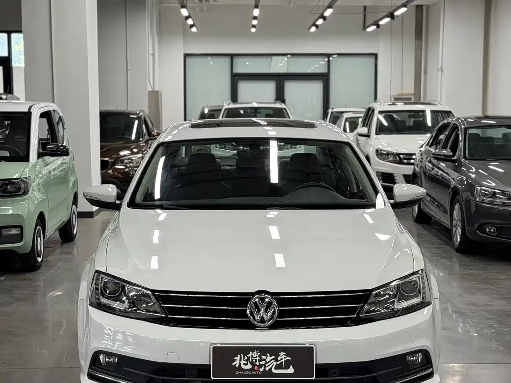 Volkswagen Sagitar 2017