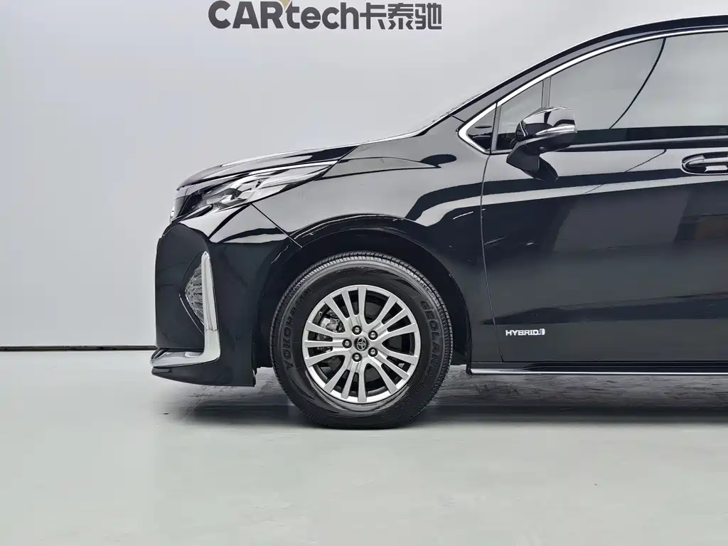 Toyota Sienna 2023