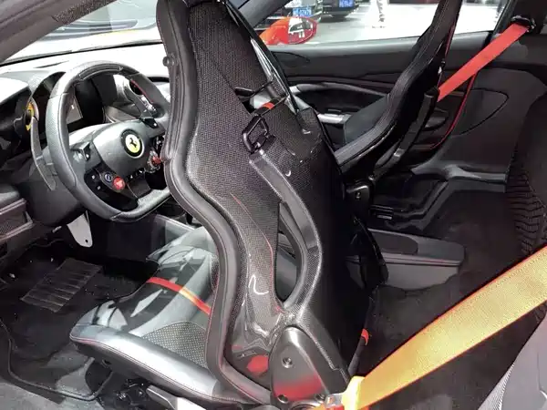 Ferrari F8 2022