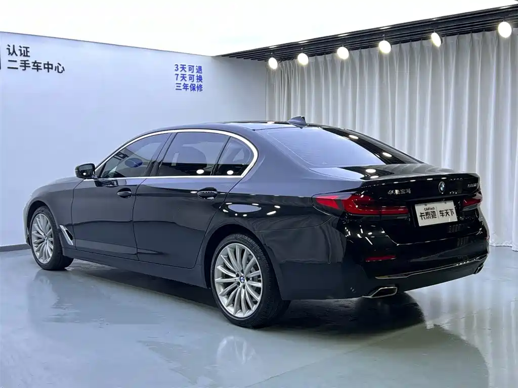 BMW 5 Series 2021 — фото 5