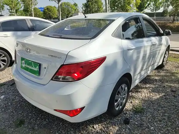 Hyundai Accent 2016