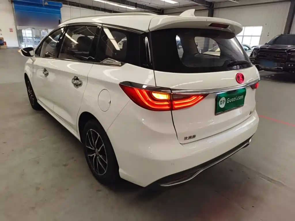 BYD Song MAX 2018 — фото 5
