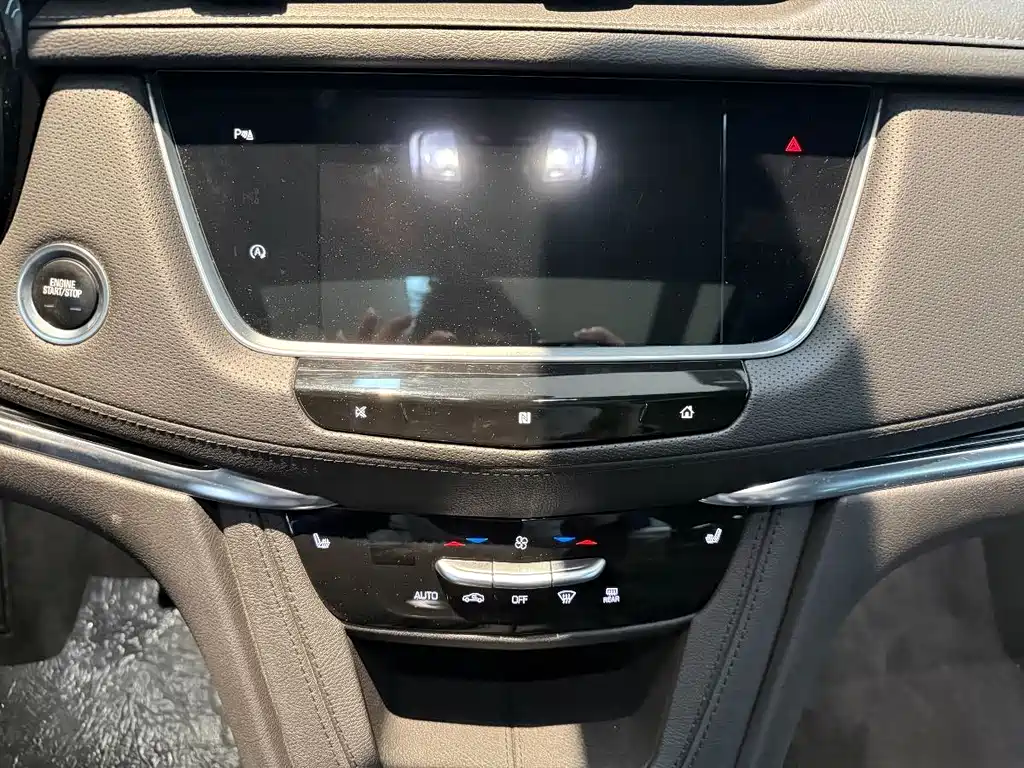 Cadillac XT5 2020 — фото 15