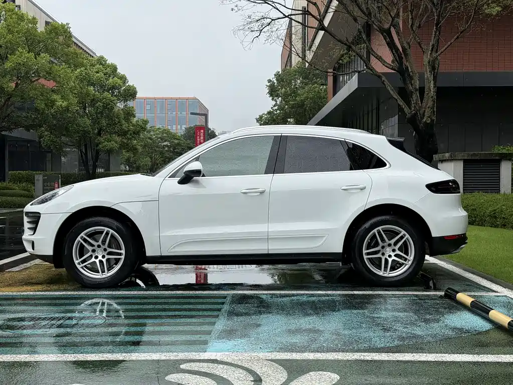 Porsche Macan 2018