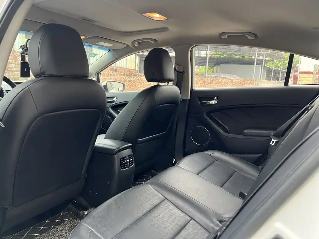 Kia K3 2016