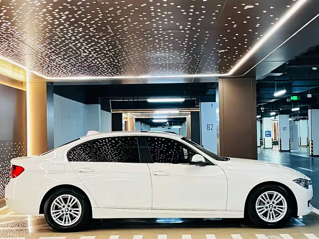 BMW 3 Series 2015 — фото 4