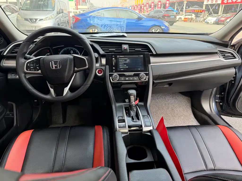 Honda Civic 2020 — фото 19