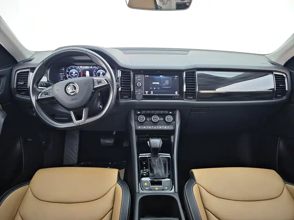Skoda Kodiaq GT 2020 — фото 9