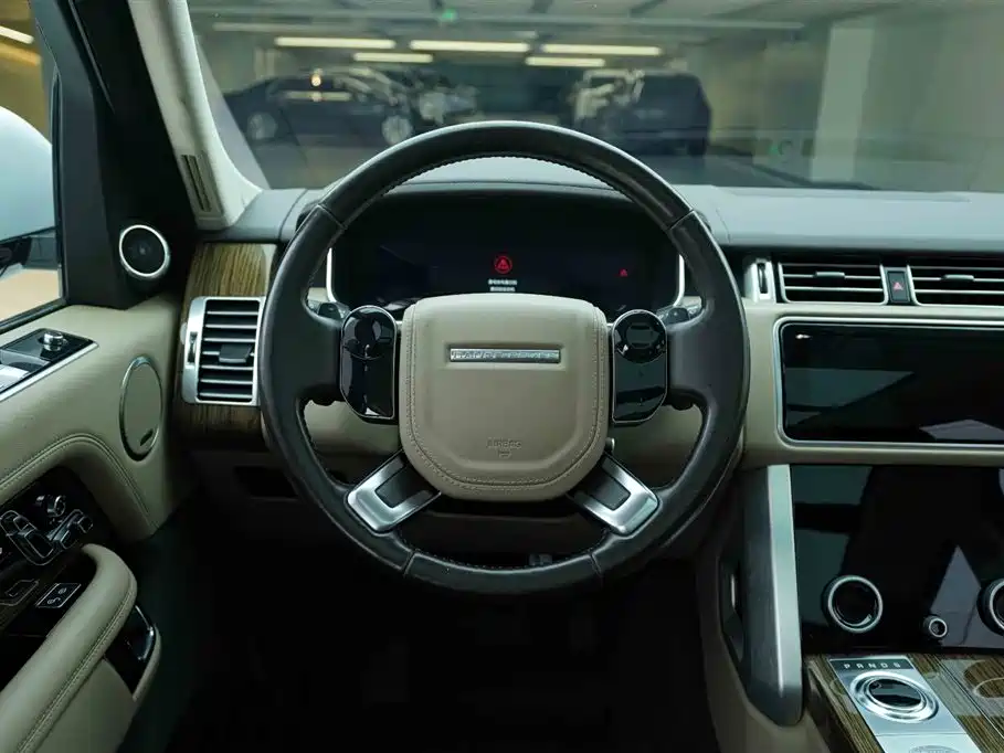 Land Rover Range Rover 2020 — фото 18