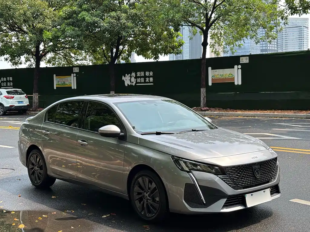 Peugeot 408 2023 — фото 26