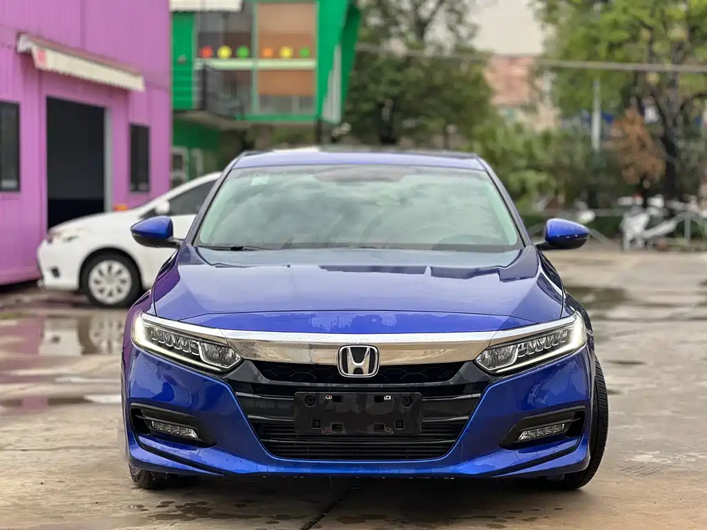 Honda Accord 2018 — фото 2