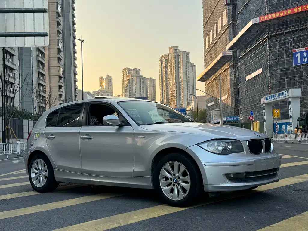 BMW 1 Series 2011 — фото 3