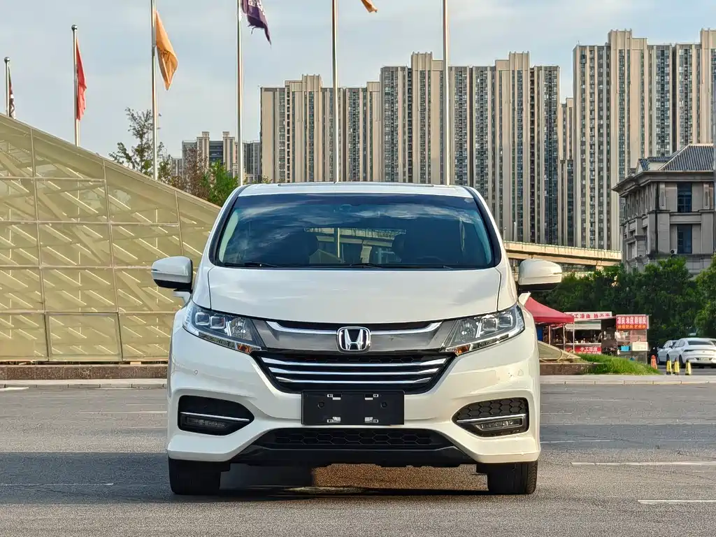 Honda Odyssey 2019 — фото 2