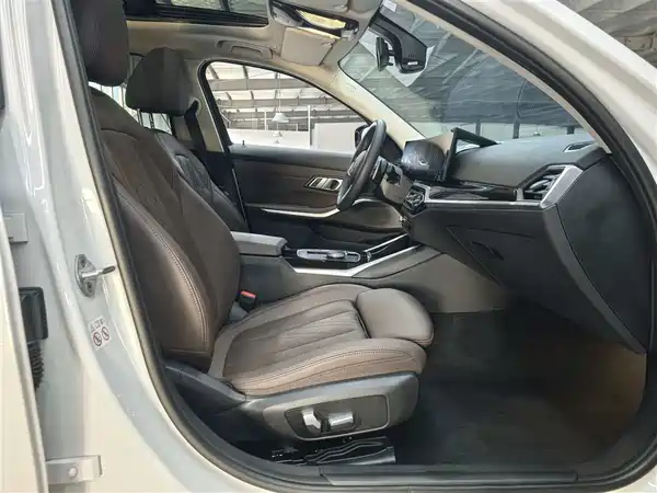 BMW 3 Series 2023