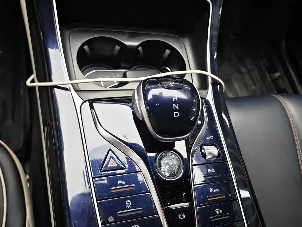 BYD Qin PLUS 2022 — фото 10