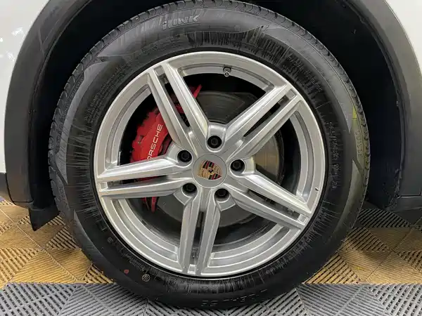 Porsche Cayenne 2011