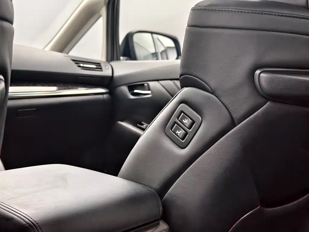 Toyota Vellfire 2019 — фото 17