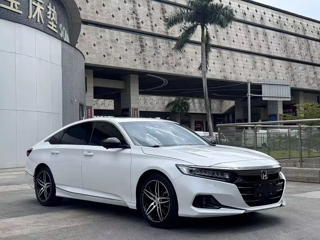 Honda Accord 2023 — фото 3