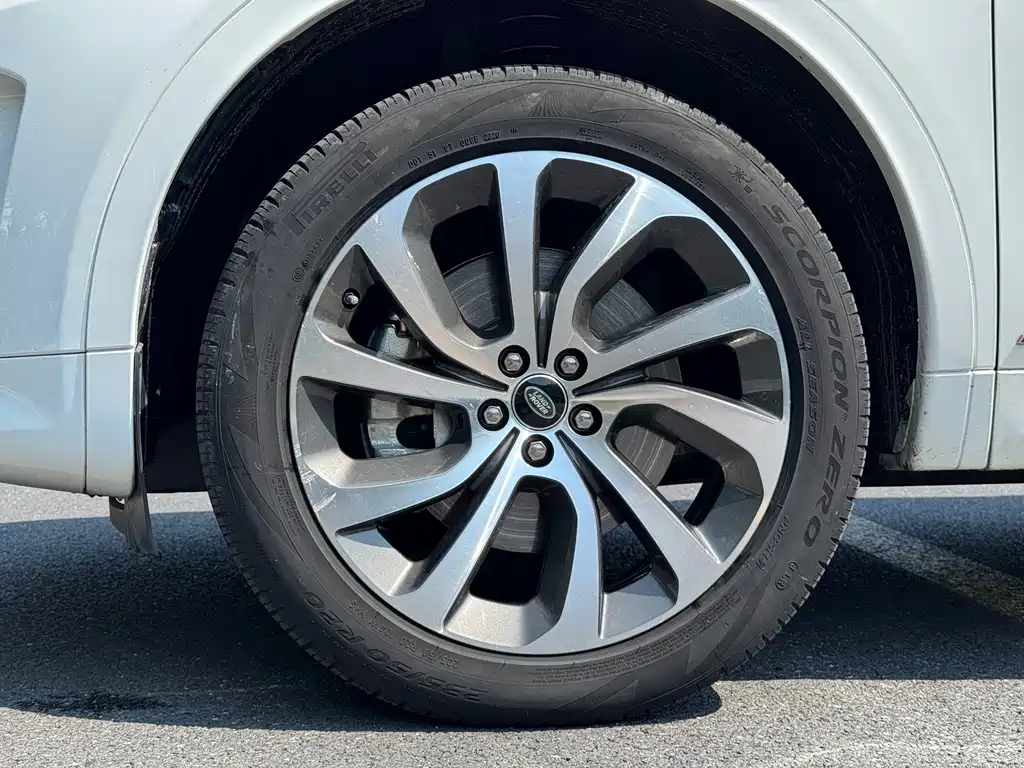 Land Rover Discovery Sport 2020 — фото 21