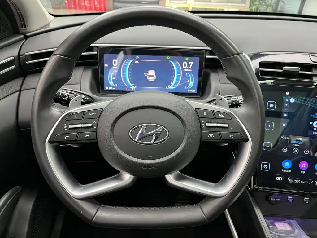 Hyundai Tucson 2023 — фото 3