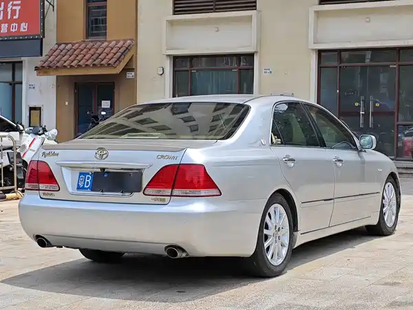 Toyota Crown 2008