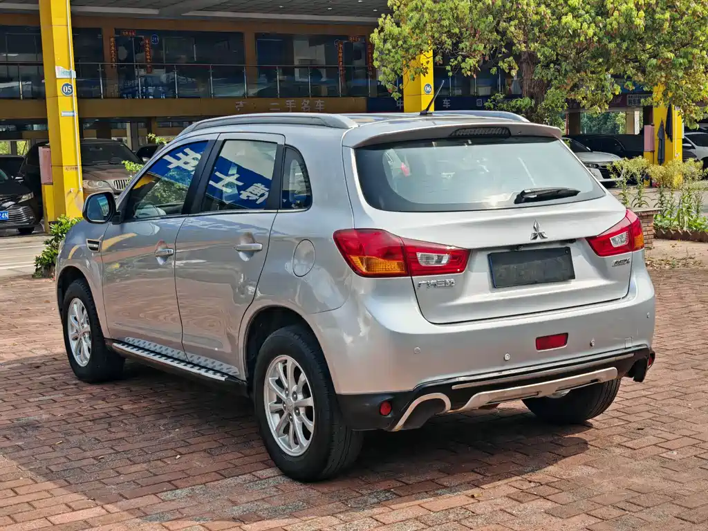 Mitsubishi ASX 2013 — фото 4