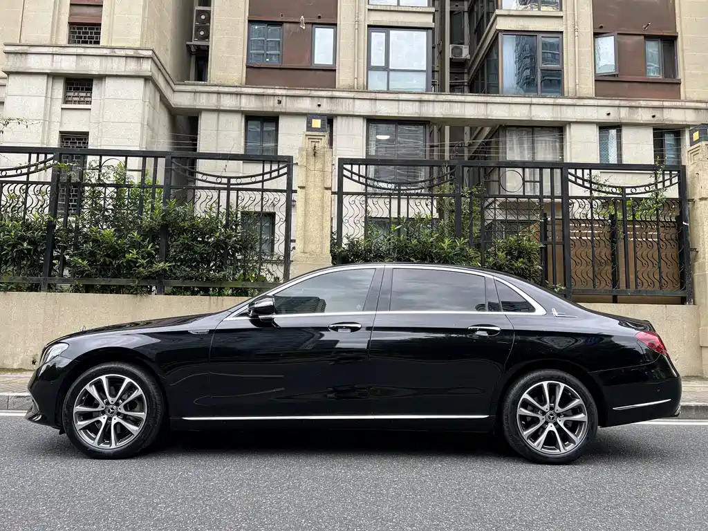 Mercedes-Benz E-Class 2019