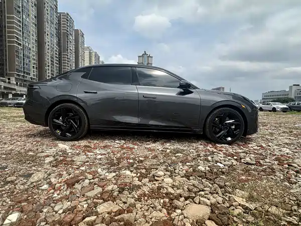 Lynk & Co 07 EM-P 2024