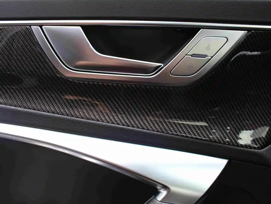 Audi A6L 2023 — фото 15