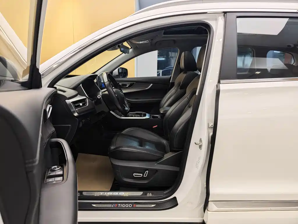 Chery Tiggo 8 2020 — фото 13