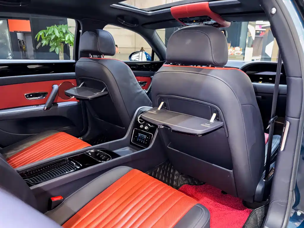 Bentley Flying Spur 2020 — фото 26