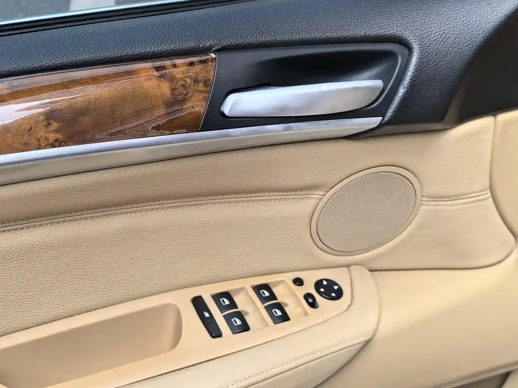 BMW X5 2011 — фото 13