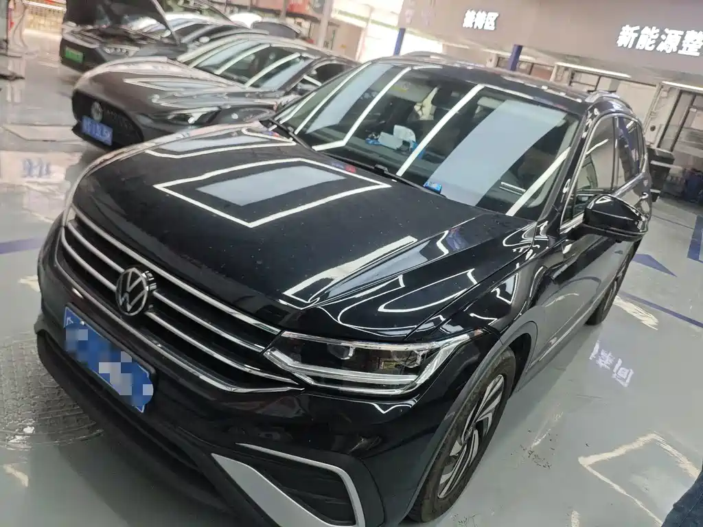 Volkswagen Tiguan L 2024